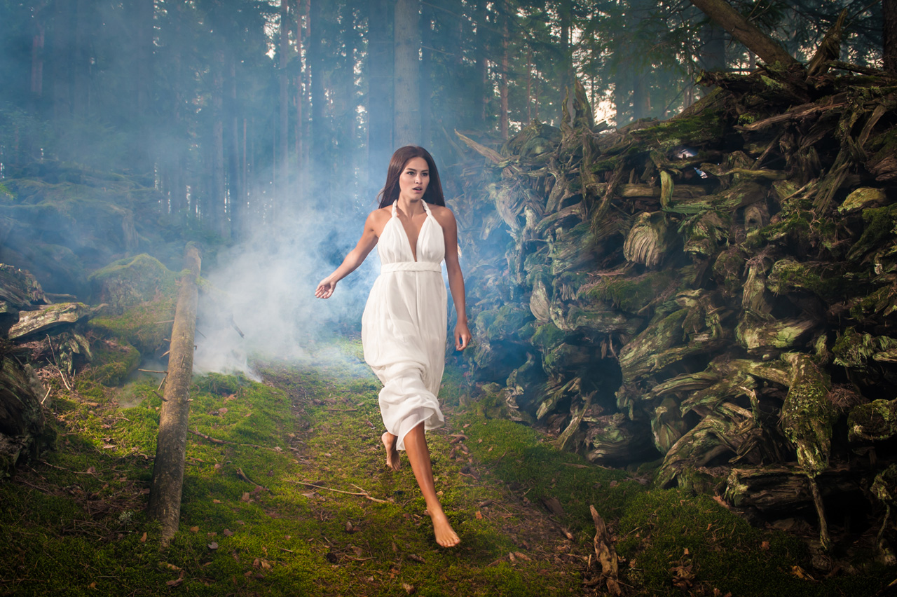 Running - Lady of the Forest #11 - Model: Paulina